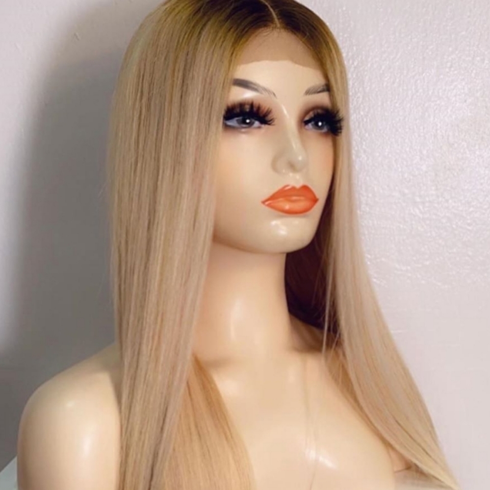 24" BLONDE LACE CLOSURE UNIT